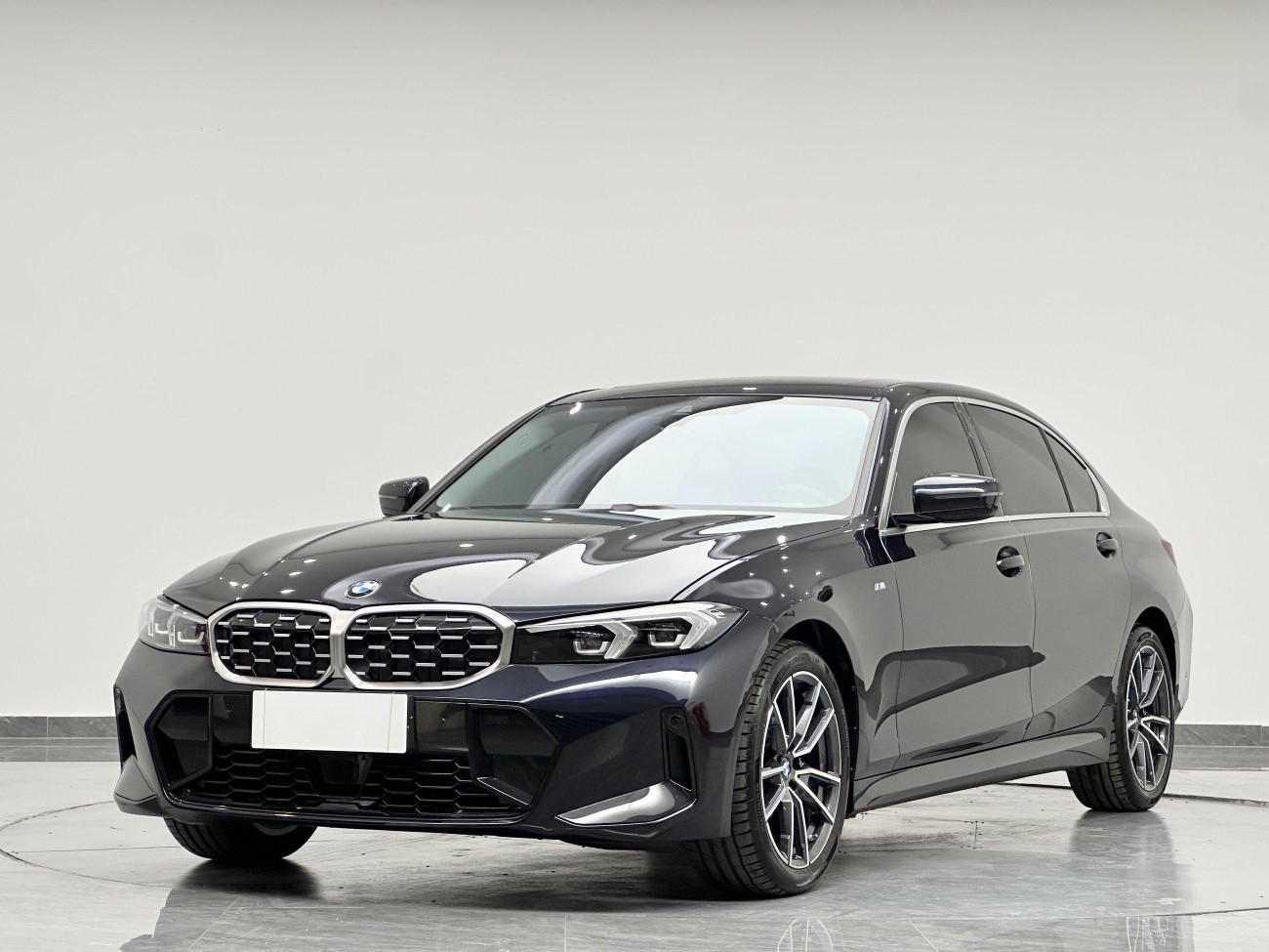 BMW 325Li 2025