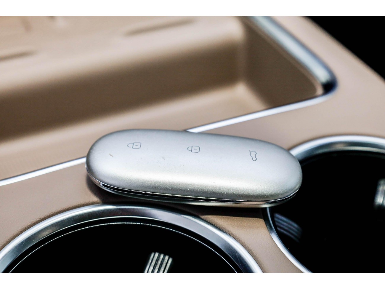 Li Auto L8 2025