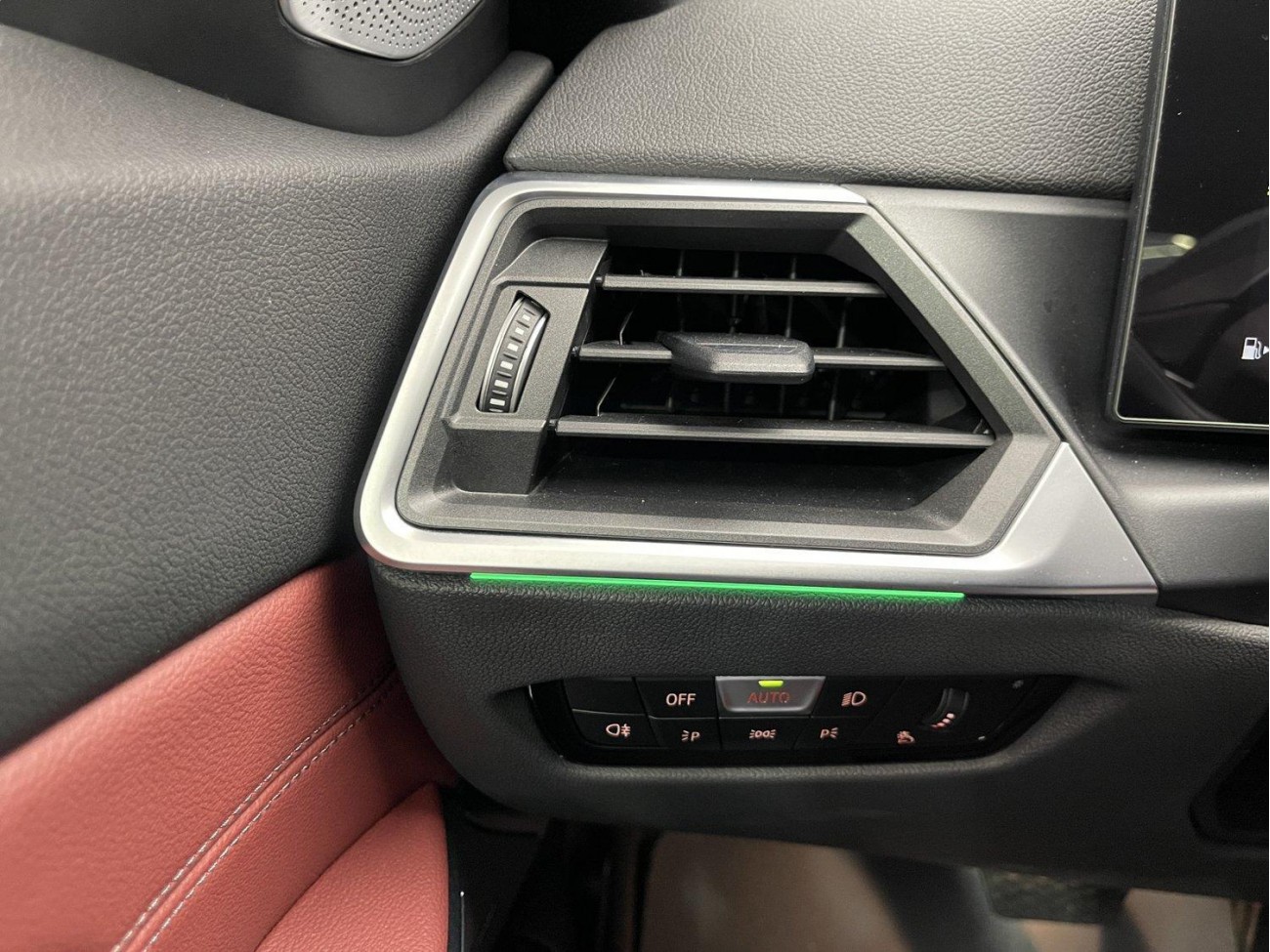 BMW 325i 2024
