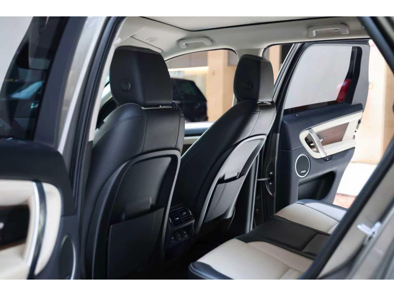 Land Rover Discovery Sport 2021
