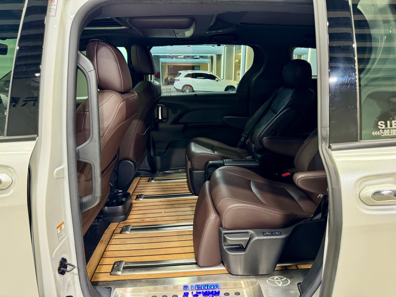 Toyota Sienna 2023