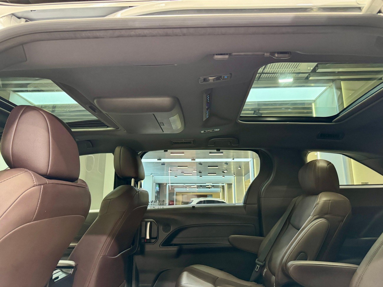 Toyota Sienna 2023