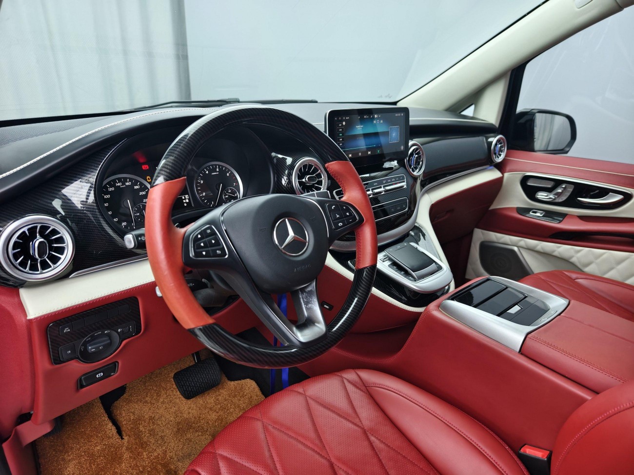 Mercedes-Benz 2021 2023