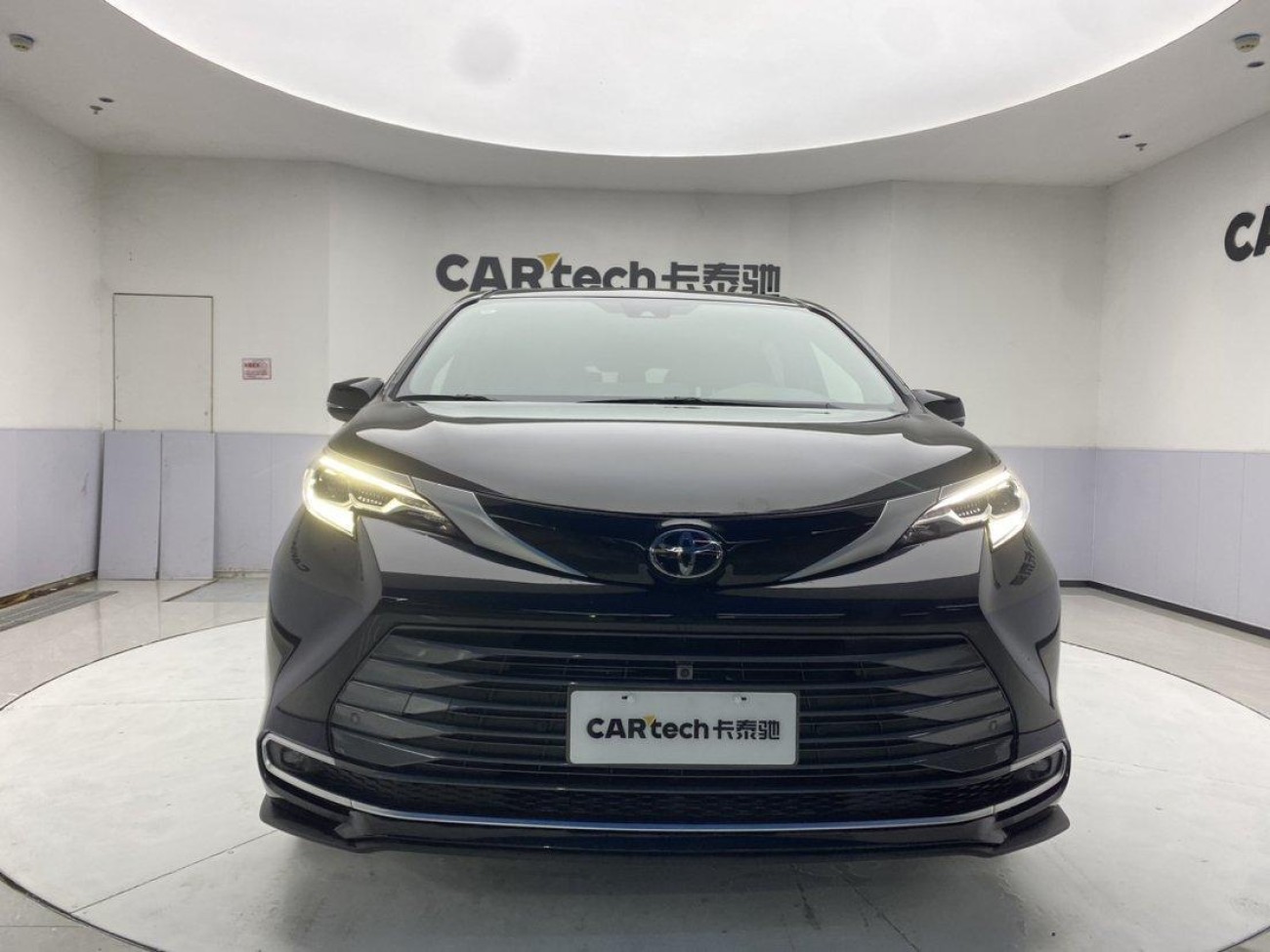 Toyota Sienna 2025
