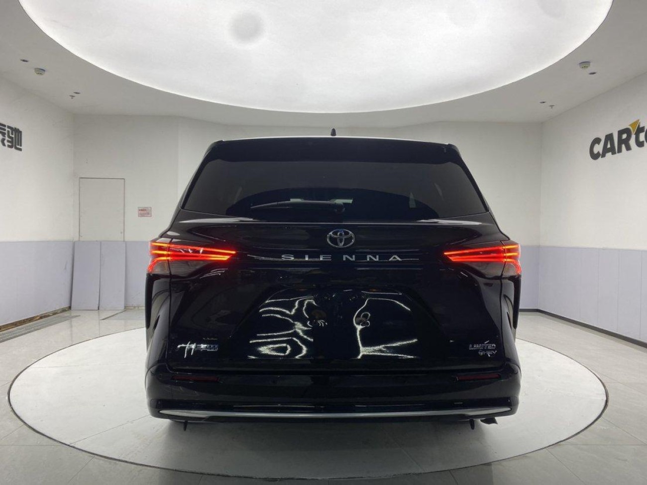 Toyota Sienna 2025