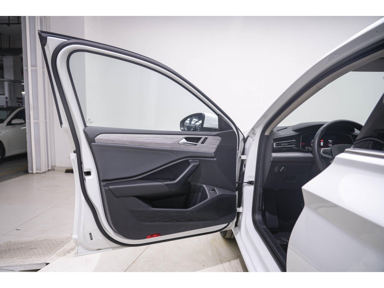 Volkswagen Sagitar 2022