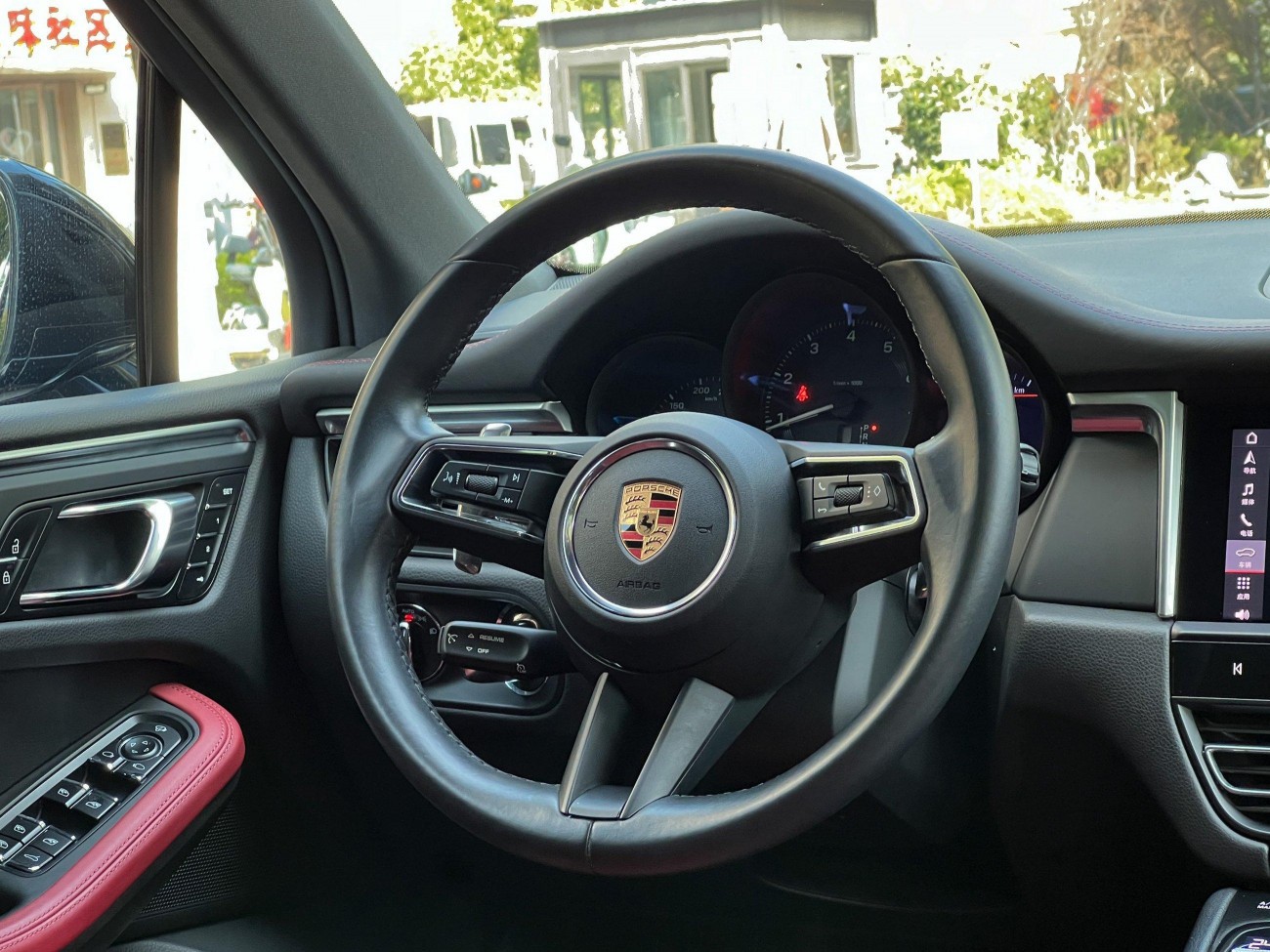 Porsche Macan 2022