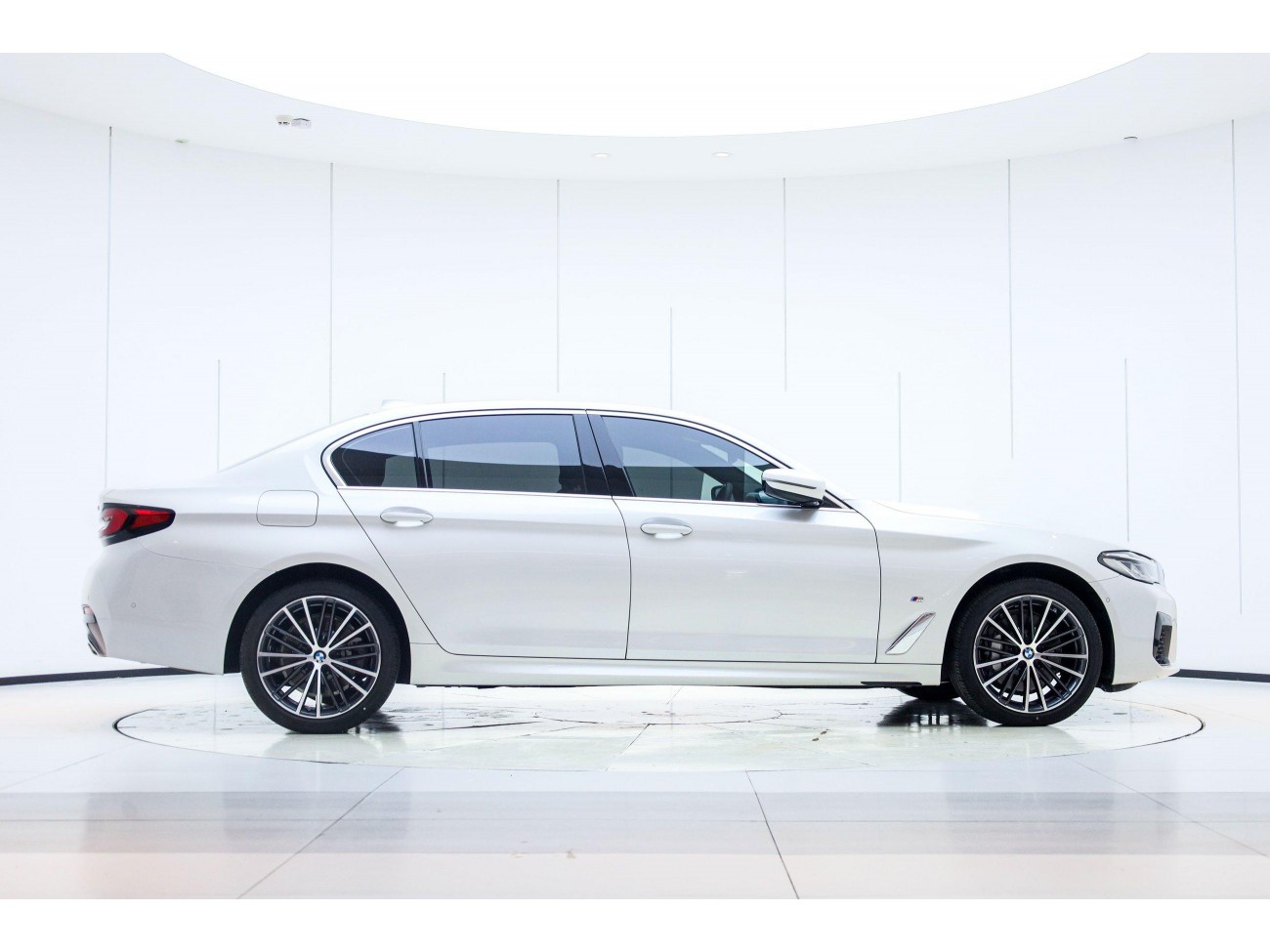 BMW 530Li 2023