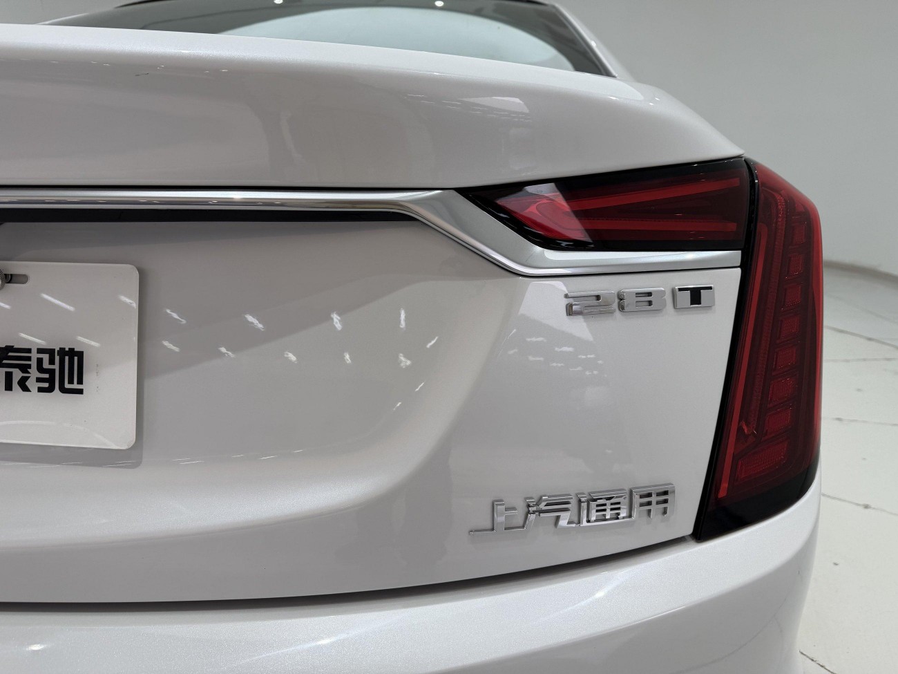 Cadillac CT6 2023