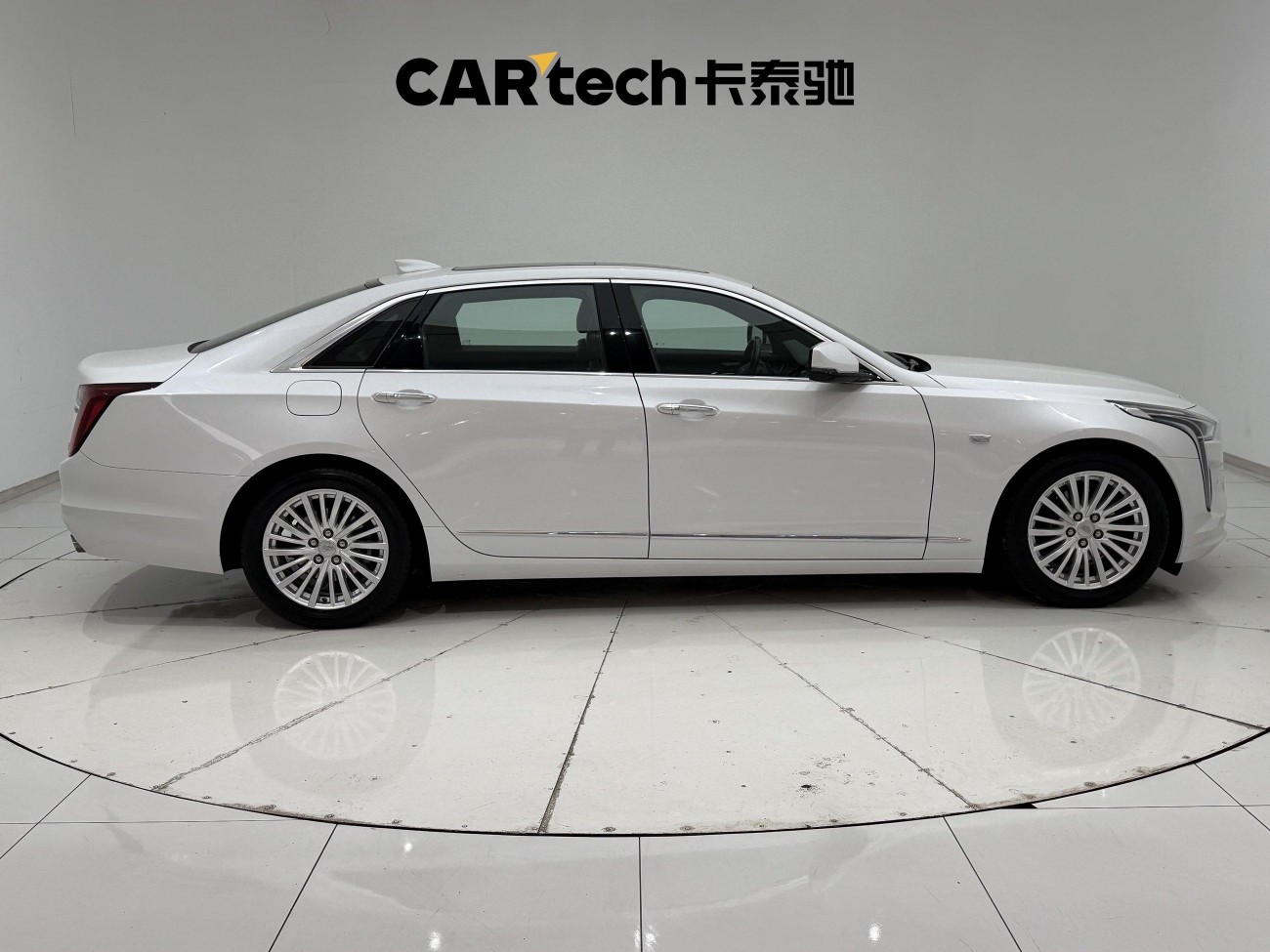Cadillac CT6 2023