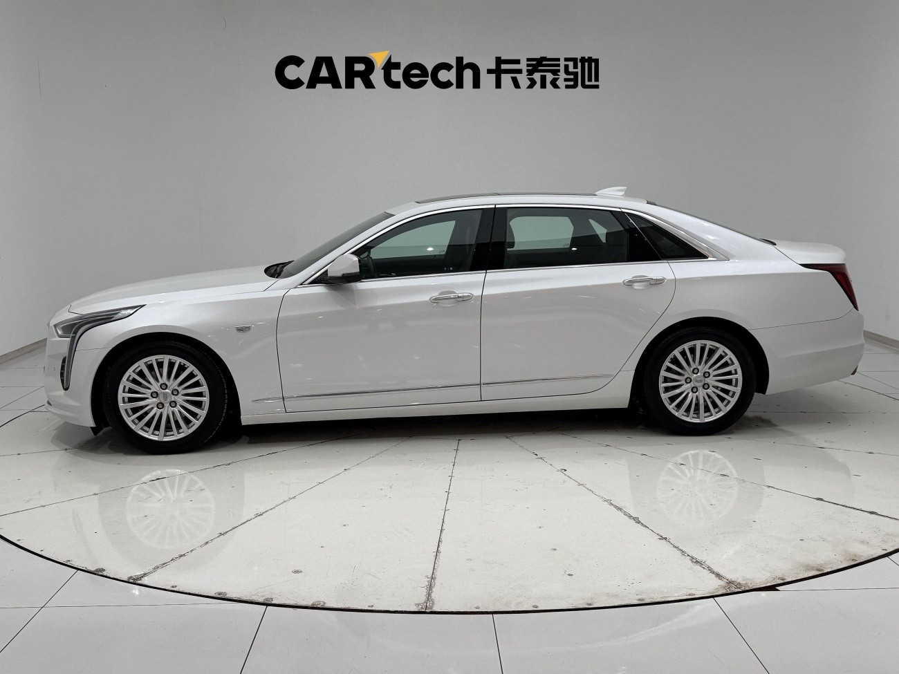 Cadillac CT6 2023