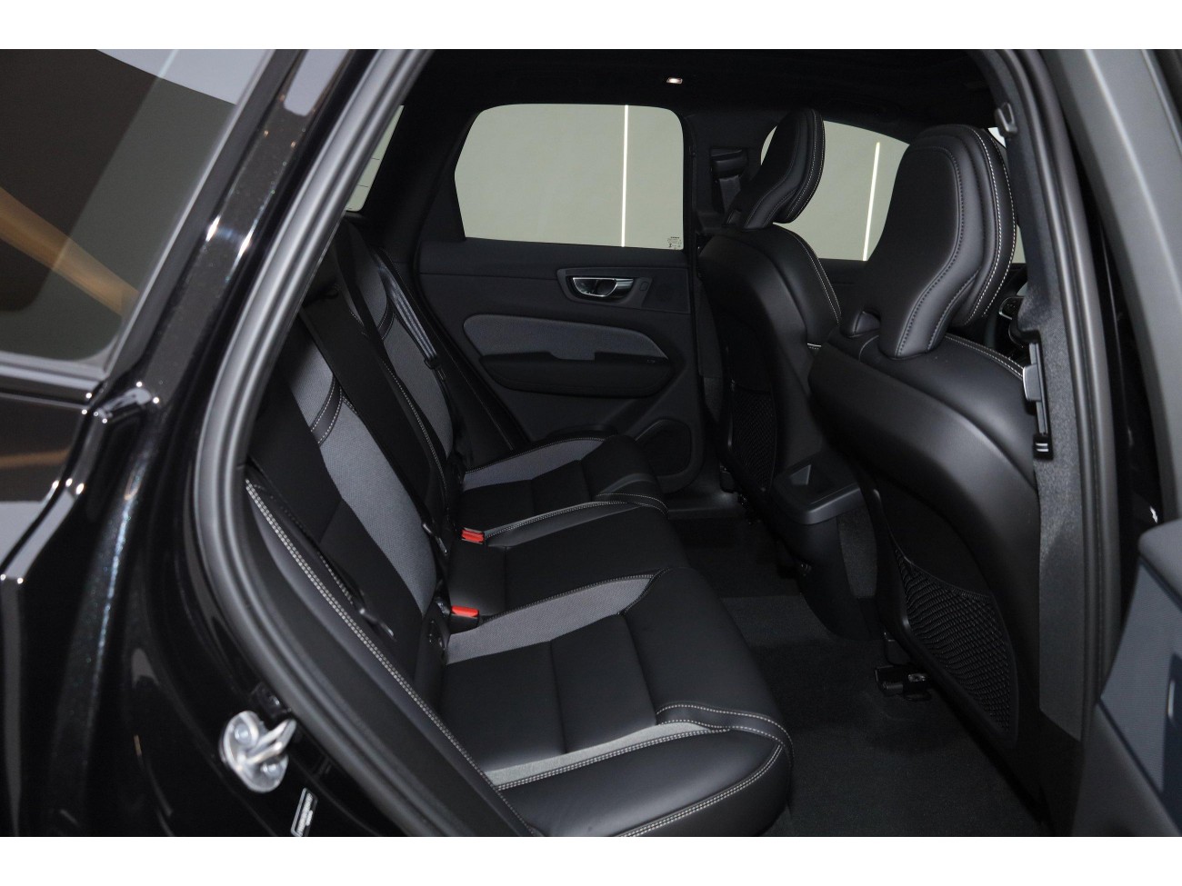 Volvo XC60 2025