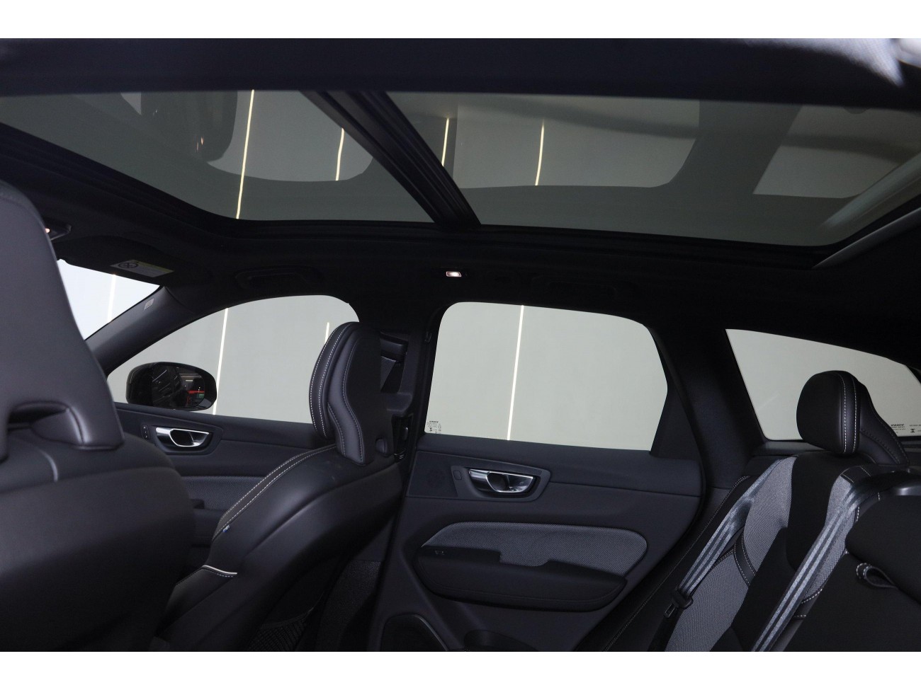 Volvo XC60 2025
