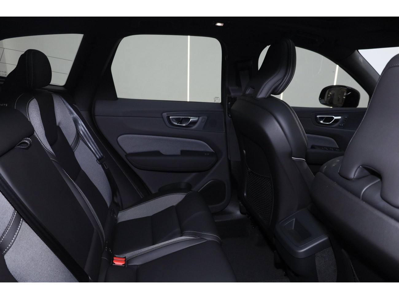 Volvo XC60 2025