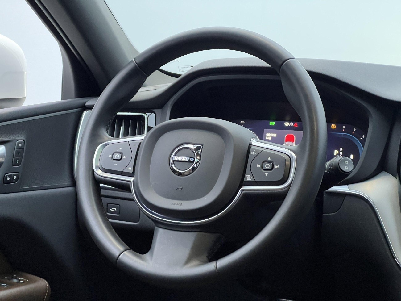 Volvo XC60 2022
