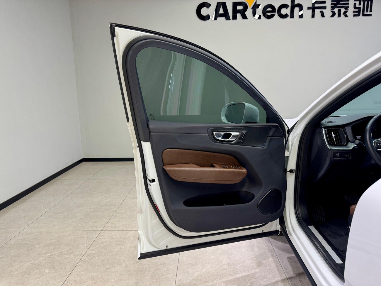 Volvo XC60 2022