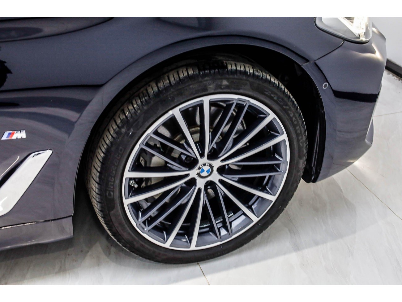 BMW 530Li 2023