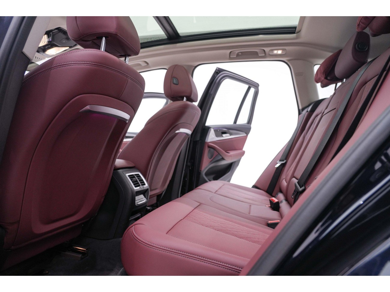 BMW iX3 2024