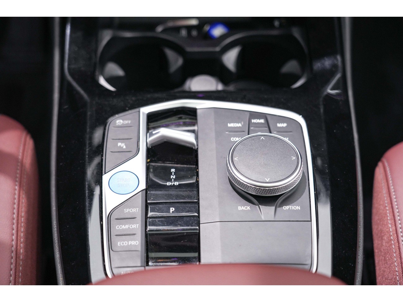 BMW iX3 2024