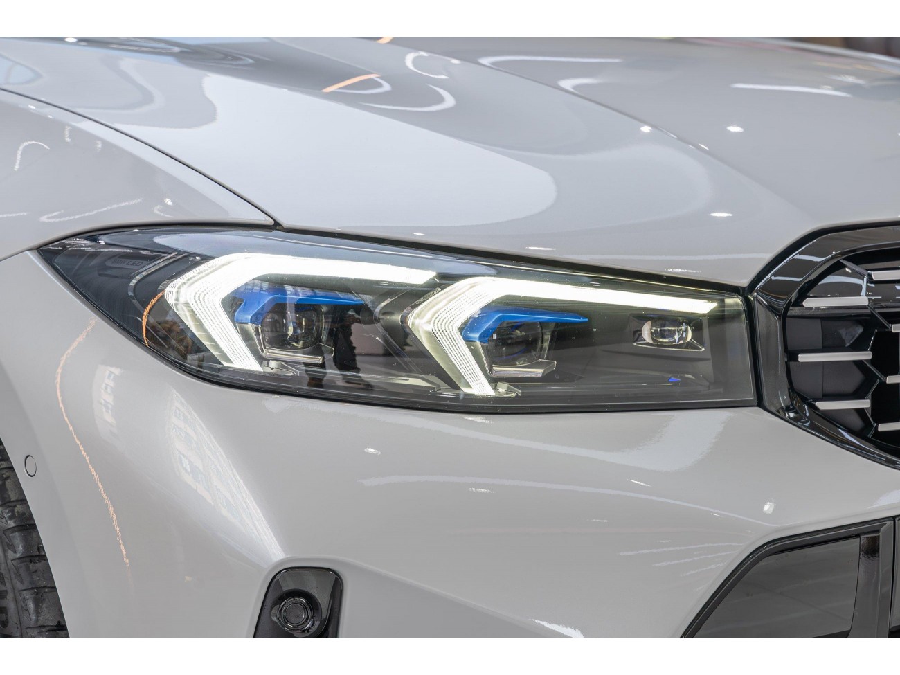 BMW 330i 2023