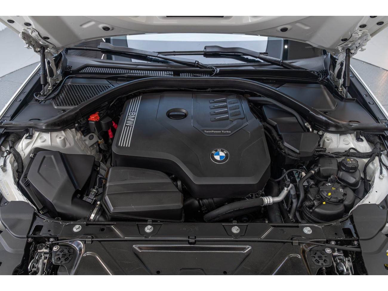 BMW 330i 2023