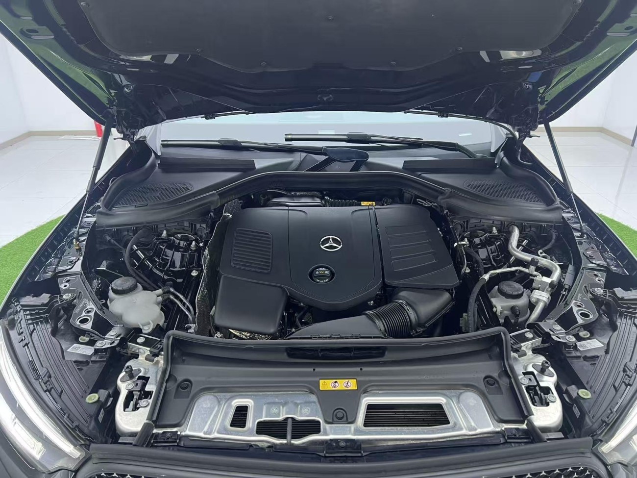 Mercedes-Benz GLC 300 L 2024