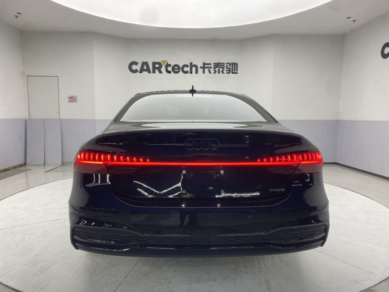 Audi A7L 45 TFSI 2023