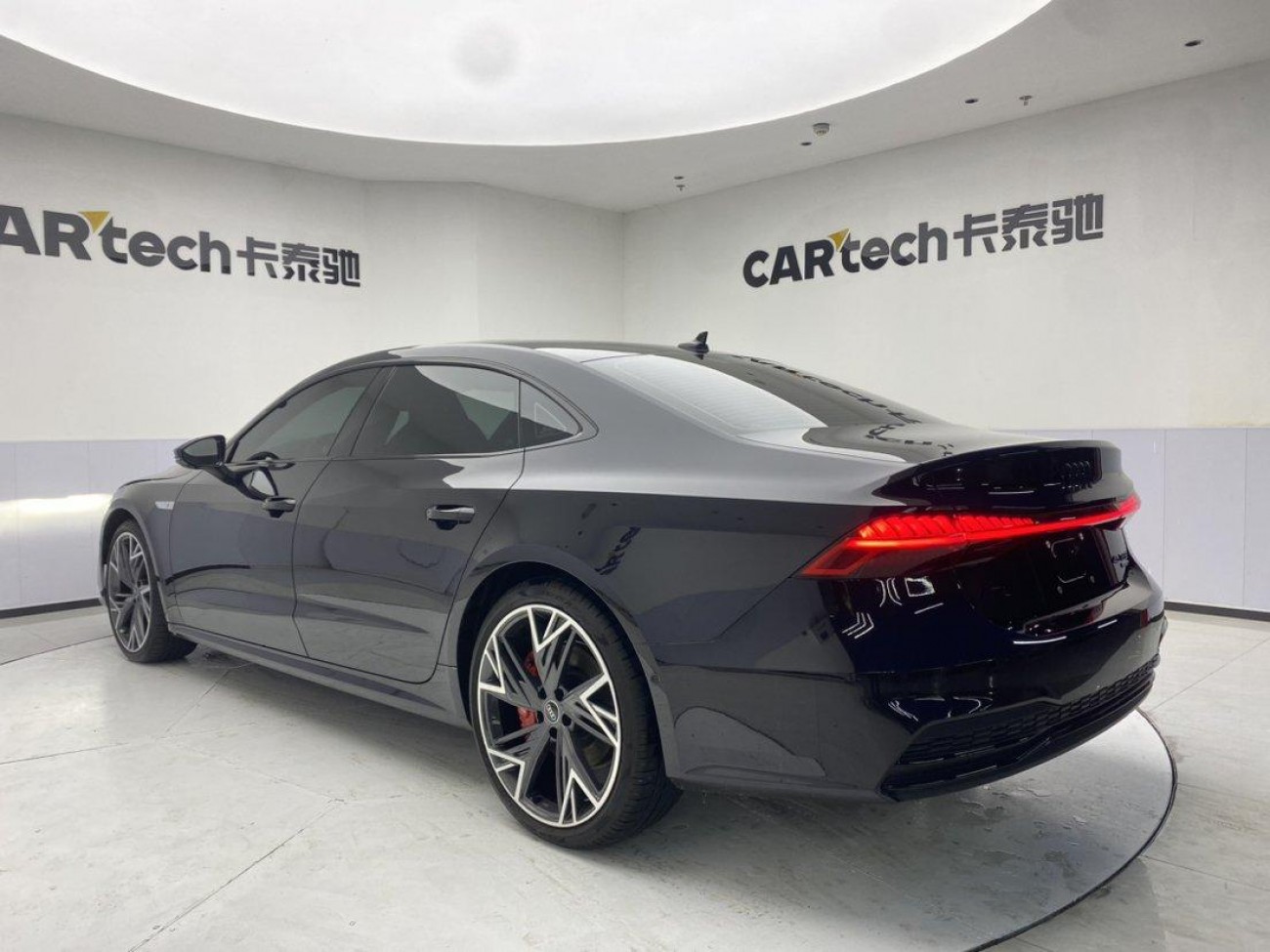 Audi A7L 45 TFSI 2023