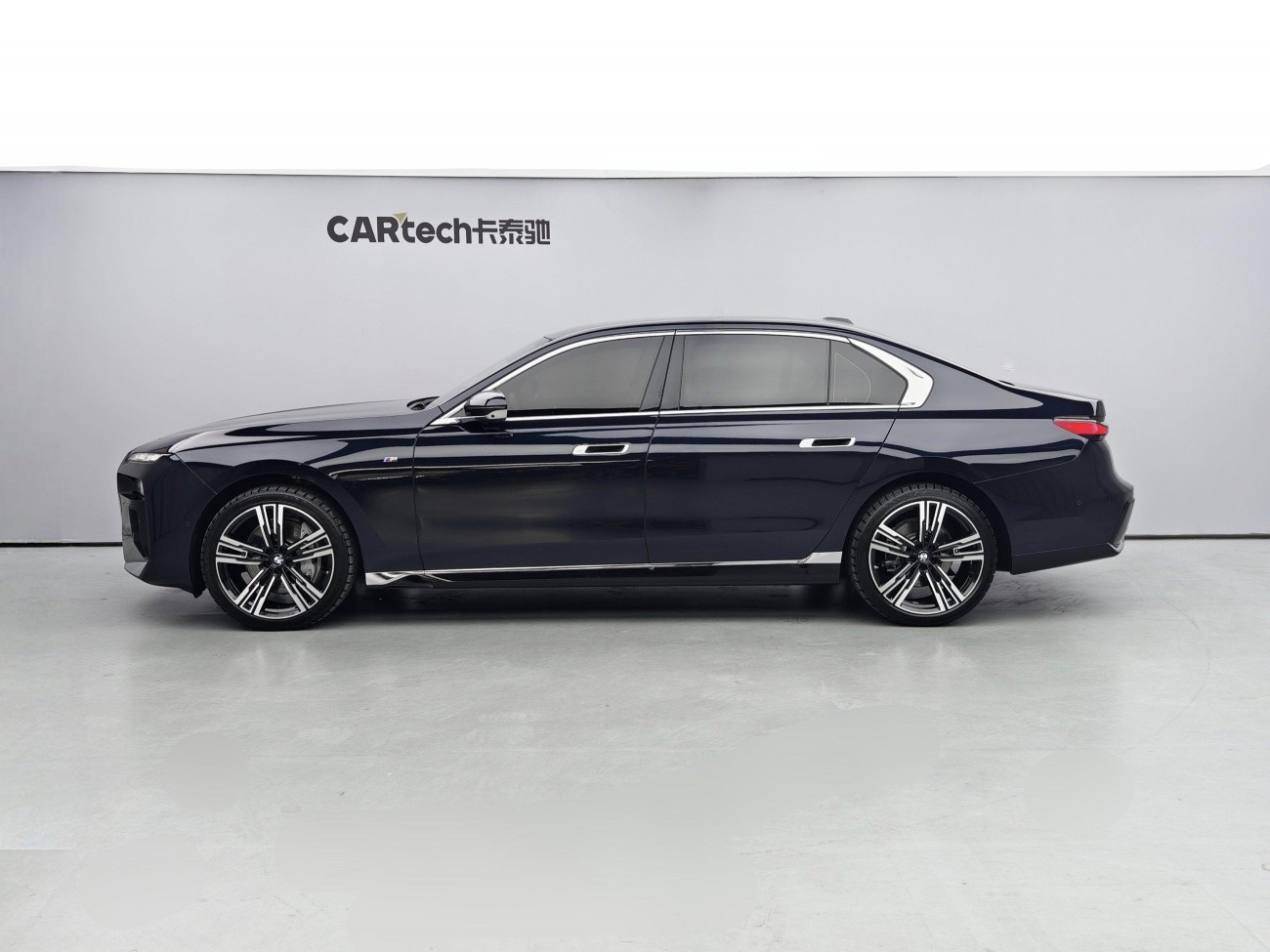 BMW 740Li 2024