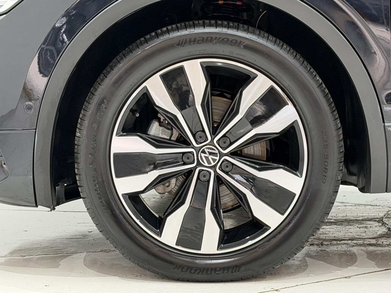 Volkswagen Tiguan L 2024