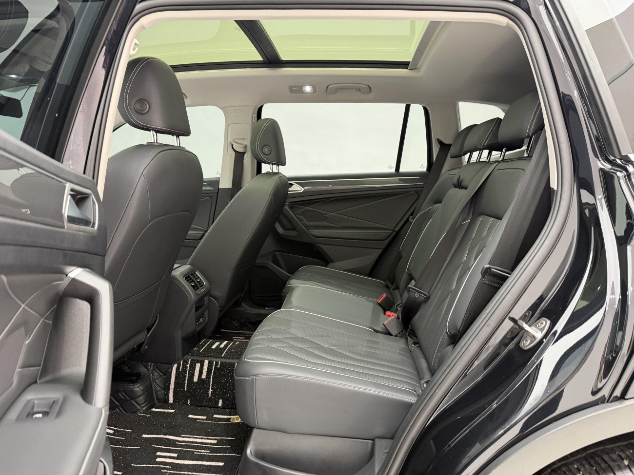 Volkswagen Tiguan L 2024