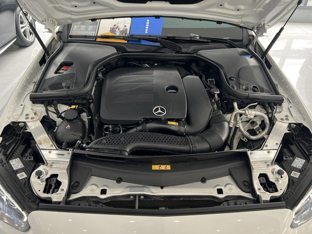 Mercedes-Benz E 300 L 2023