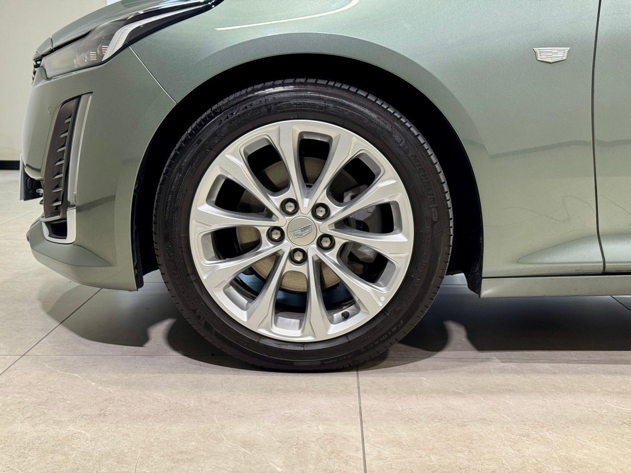 Cadillac CT5 2023