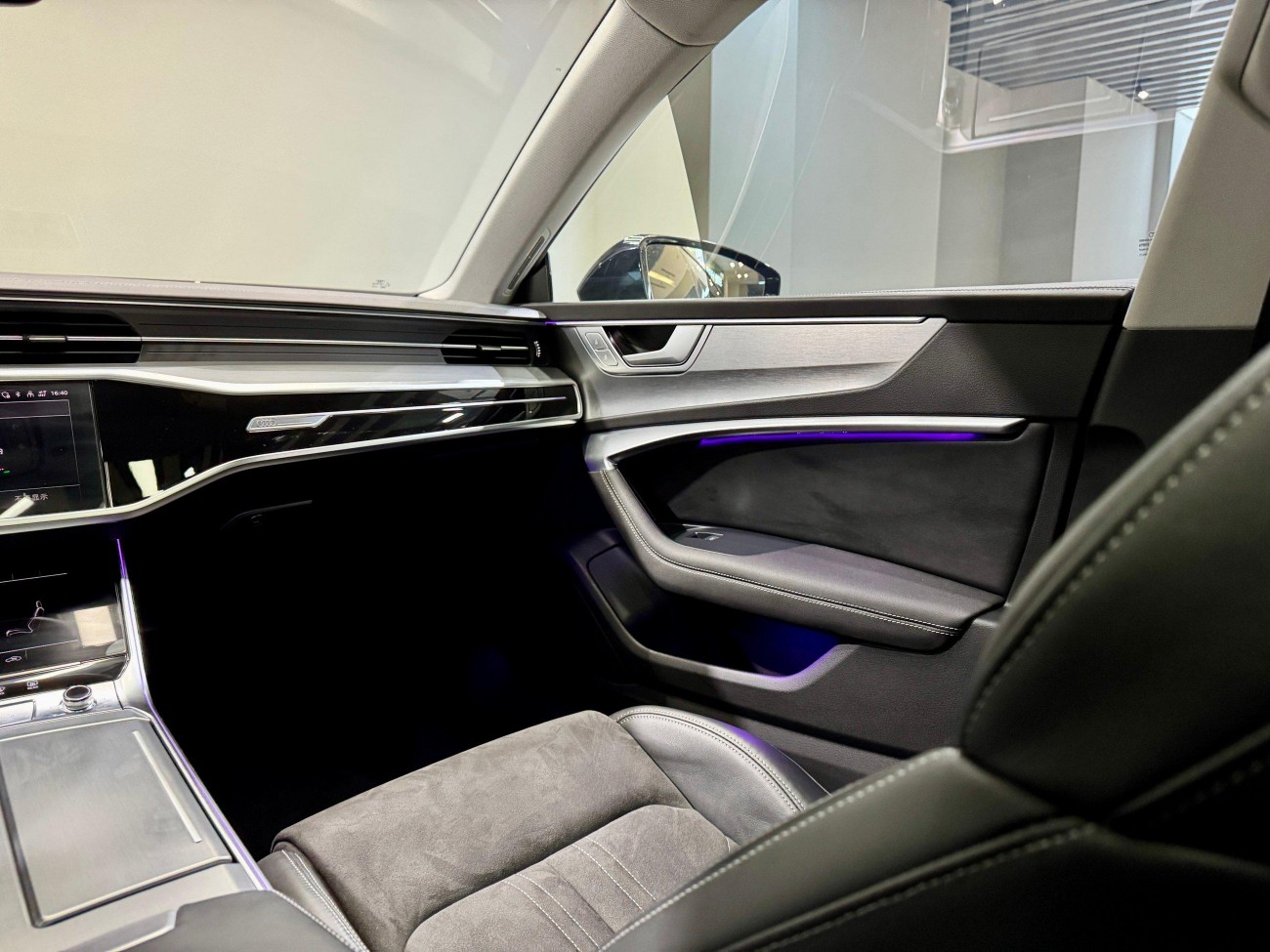 Audi A7L 45 TFSI 2024
