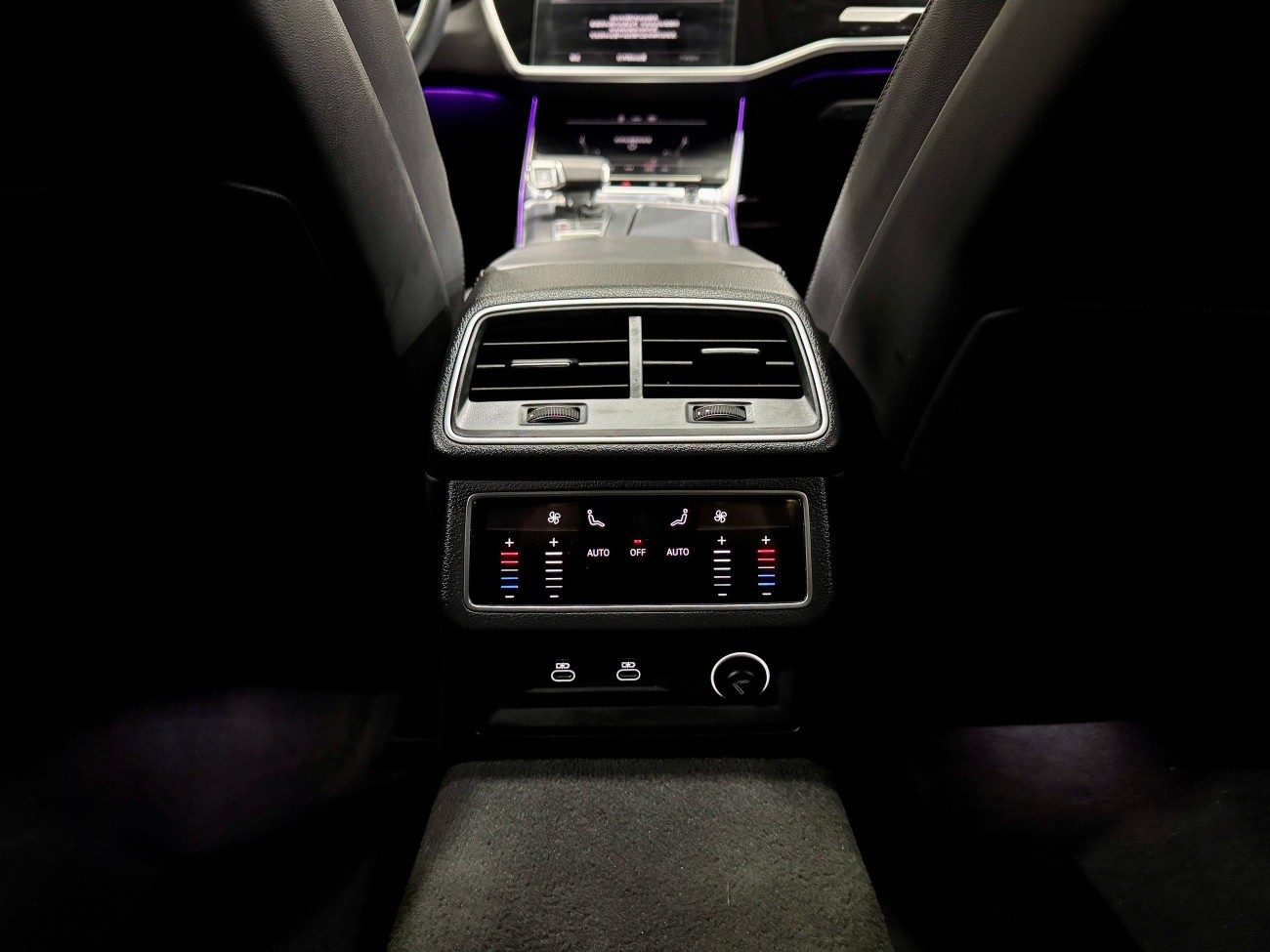 Audi A7L 45 TFSI 2024