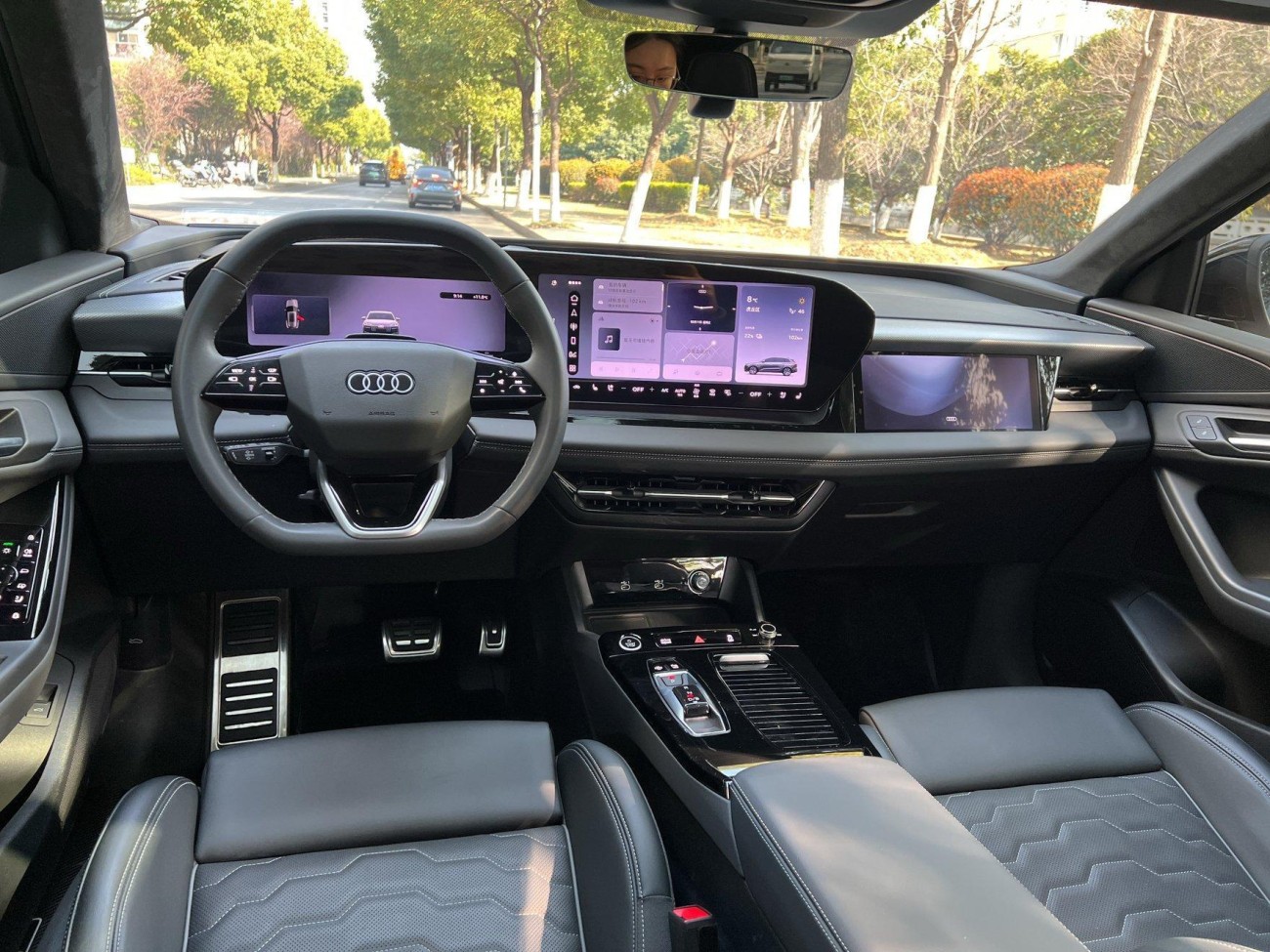 Audi e-tron 2025