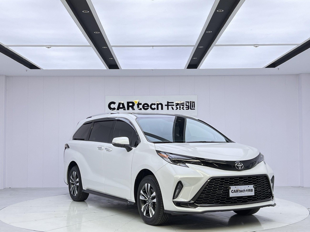 Toyota Granvia 2024