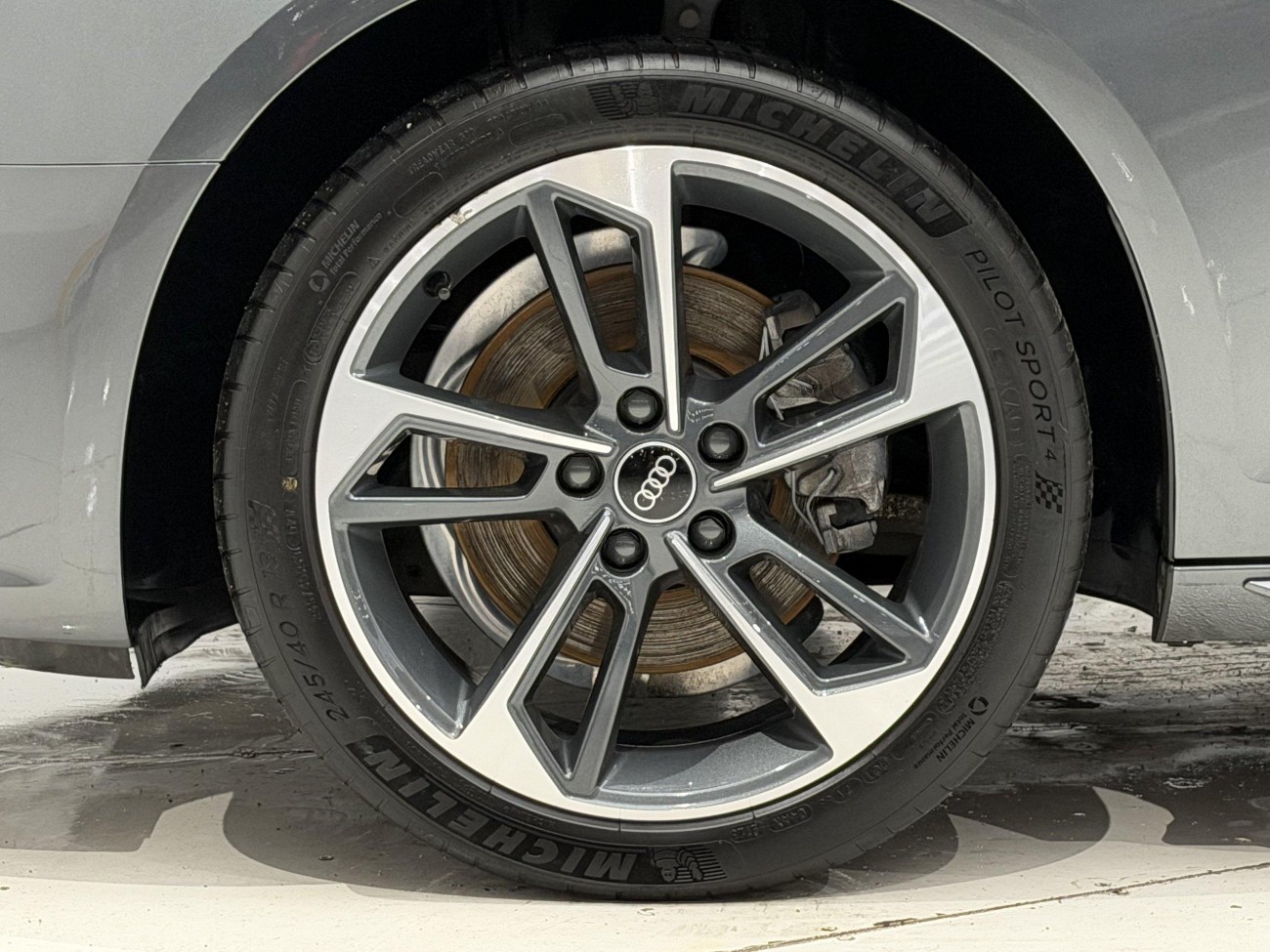 Audi A4L 40 TFSI 2023