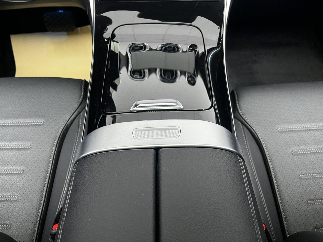 Mercedes-Benz C 260 L 2024
