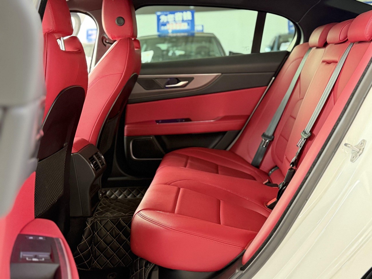Jaguar XEL 2022