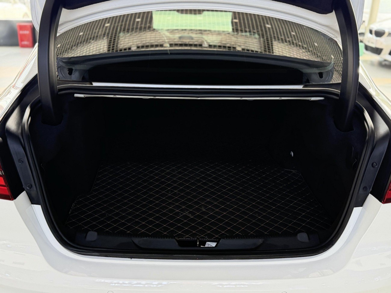 Jaguar XEL 2022
