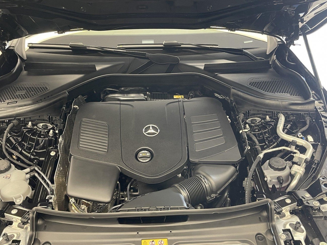 Mercedes-Benz GLC 260 L 2026