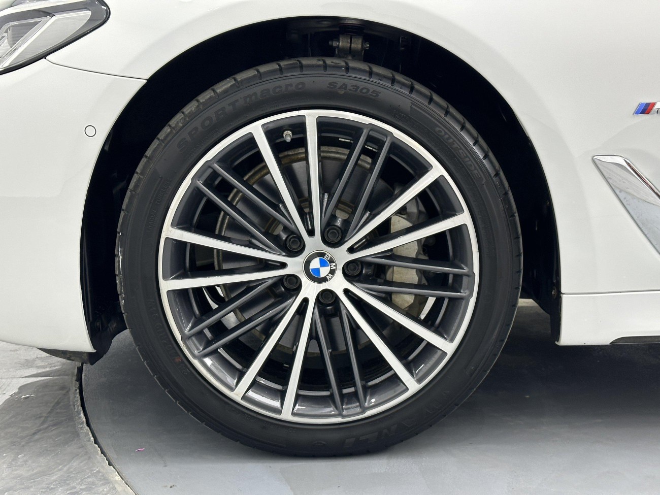 BMW 530Li 2022