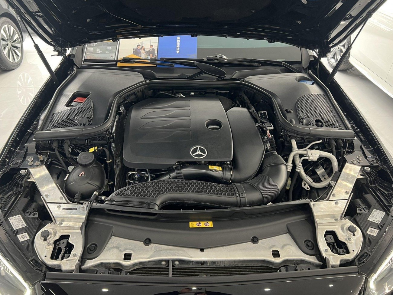Mercedes-Benz E 260 L 2022