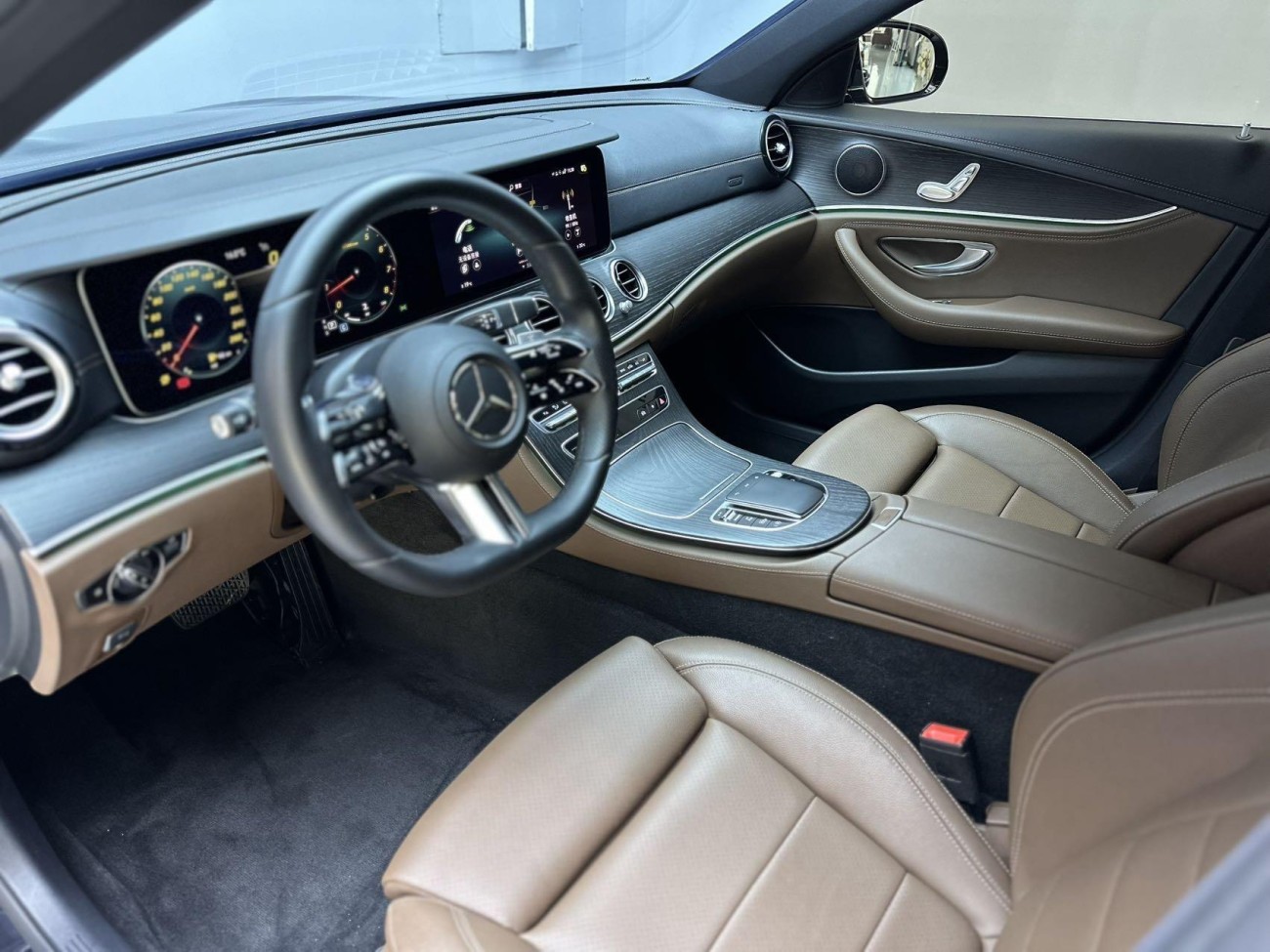 Mercedes-Benz E 260 L 2022