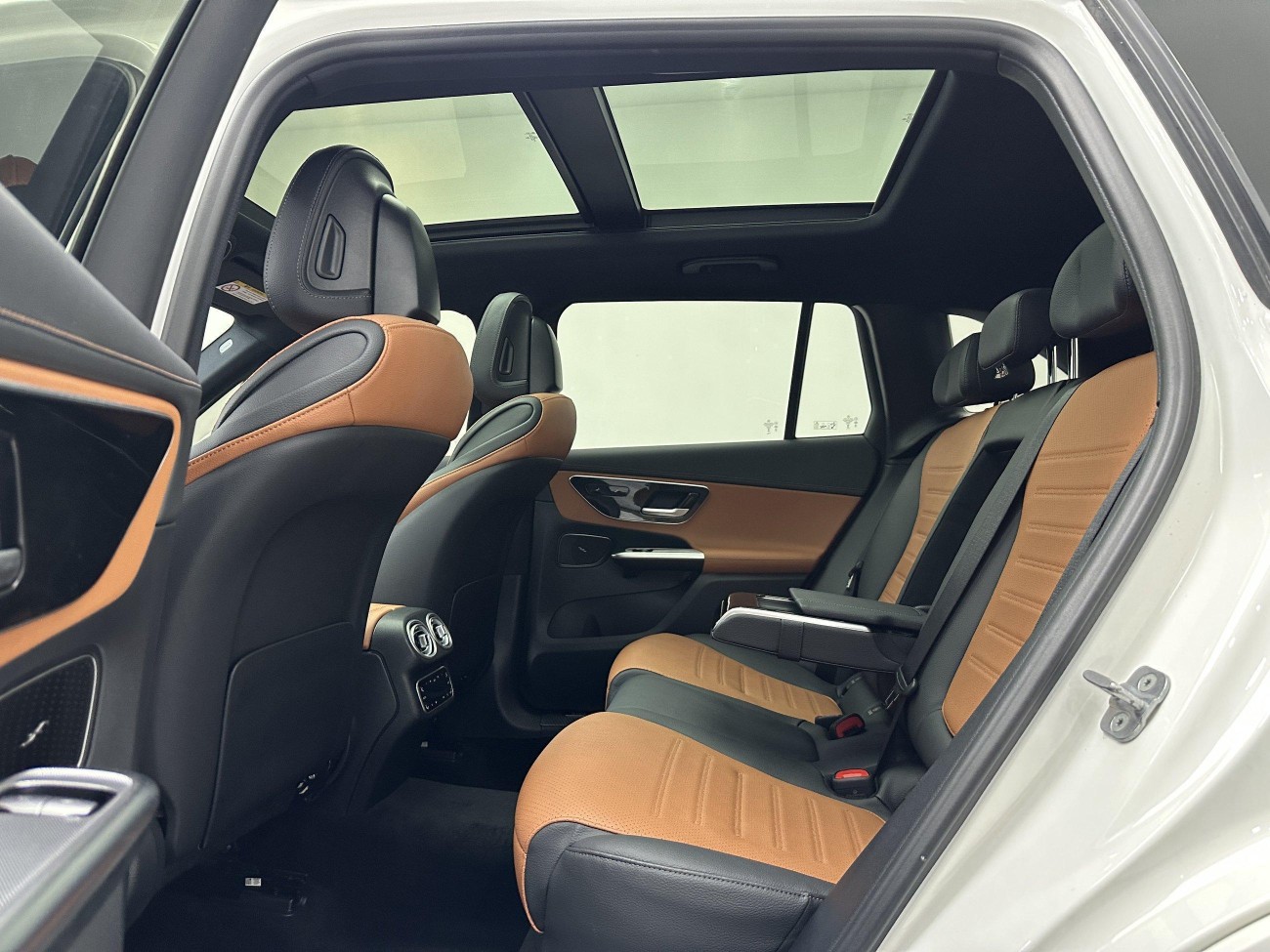 Mercedes-Benz GLC 260 L 2024