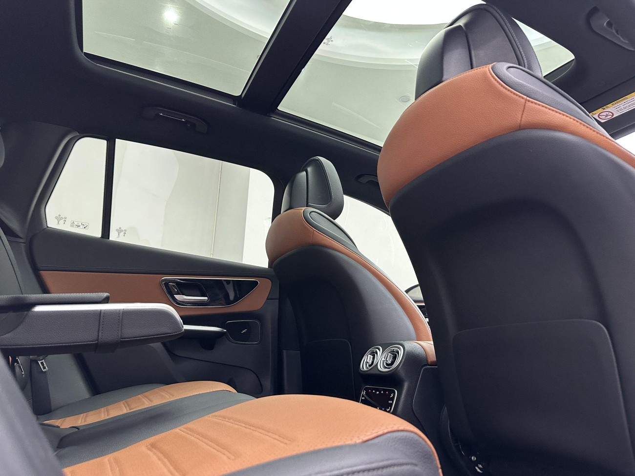 Mercedes-Benz GLC 260 L 2024