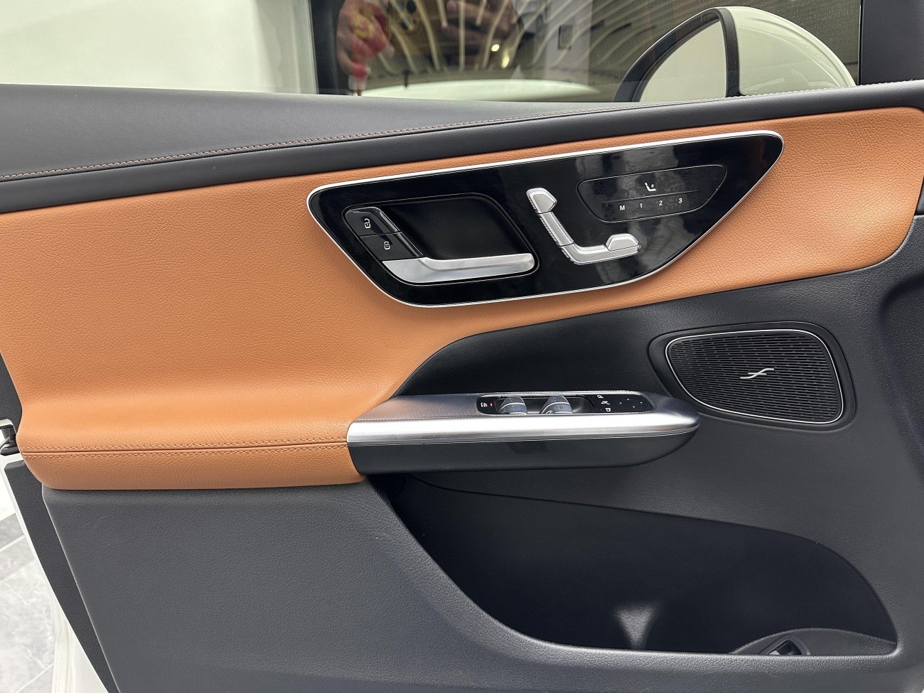 Mercedes-Benz GLC 260 L 2024