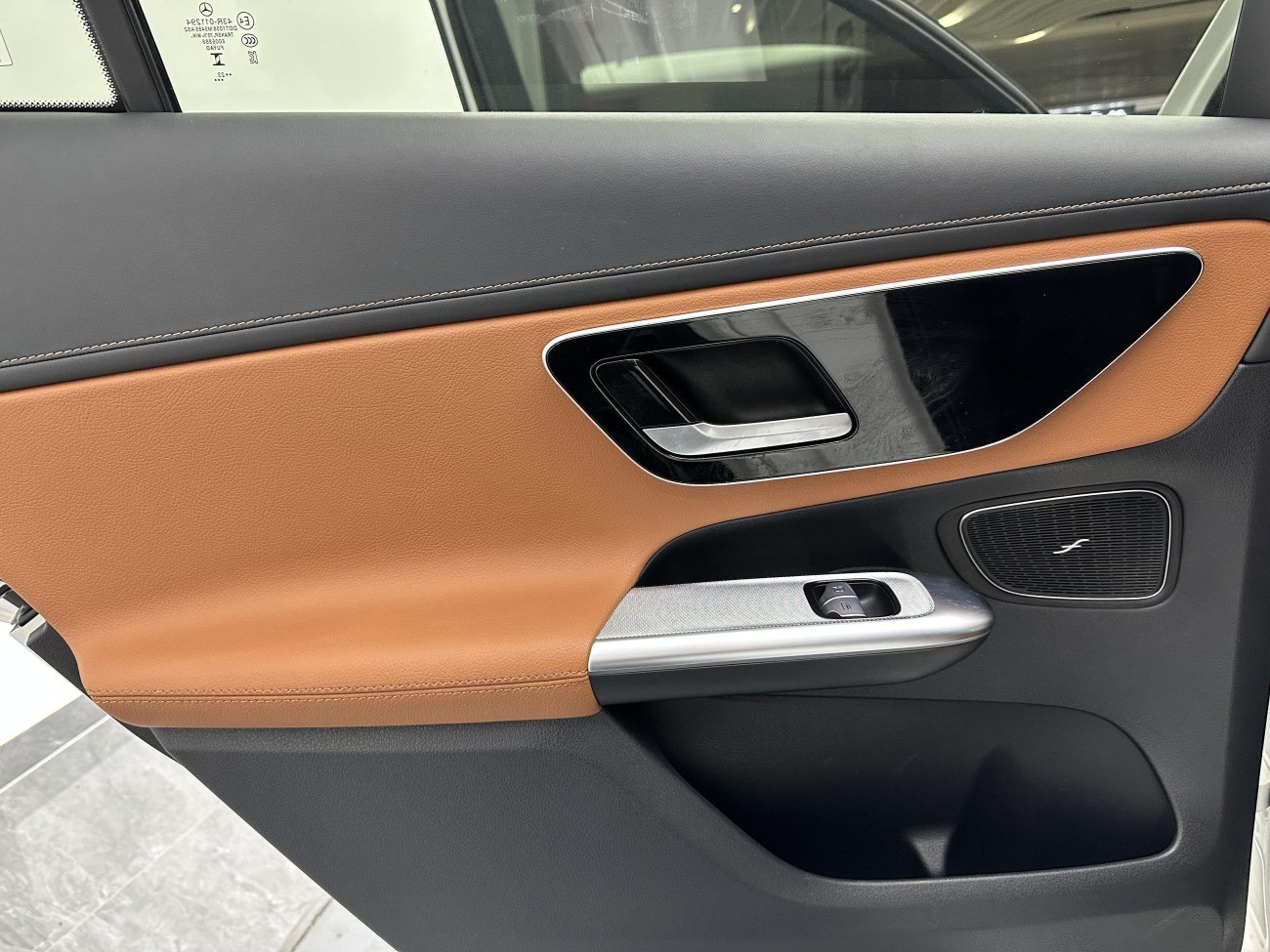 Mercedes-Benz GLC 260 L 2024