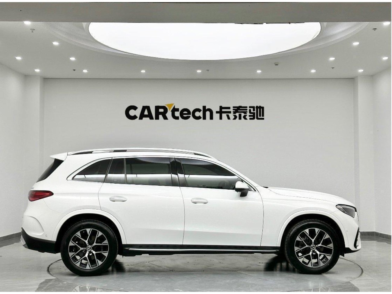 Mercedes-Benz GLC 260 L 2024